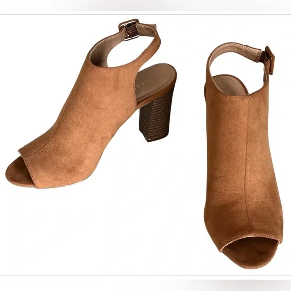 Madden Girl Beckkie Camel Brown Suede Peep Toe Heels Ankle Booties in Size 7.5 - Picture 2 of 9